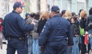 От 1 септември се очакват още по-големи опашки и затова  гишетата за подмяна на документи ще работят до 21 ч.