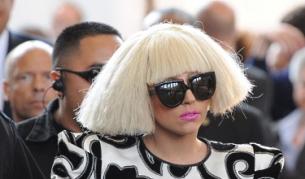 Лейди Гага с фобия от телефони?