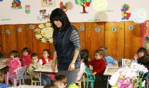 Две трети от българите са за детска градина от рано