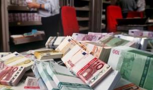 Раздават авоарите на свалени диктатори 