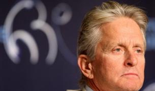 Майкъл Дъглас си сменя приоритетите