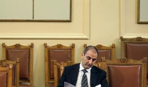 Вътрешният министър Цветан Цветанов в парламента