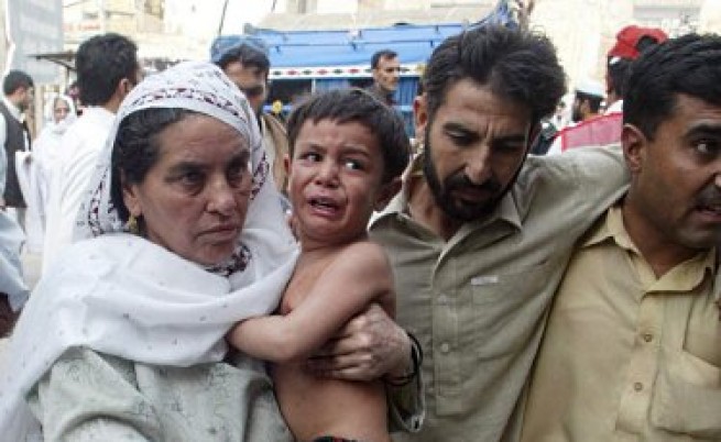 Над 50 жертви на атентат в Пакистан, 120 са ранени