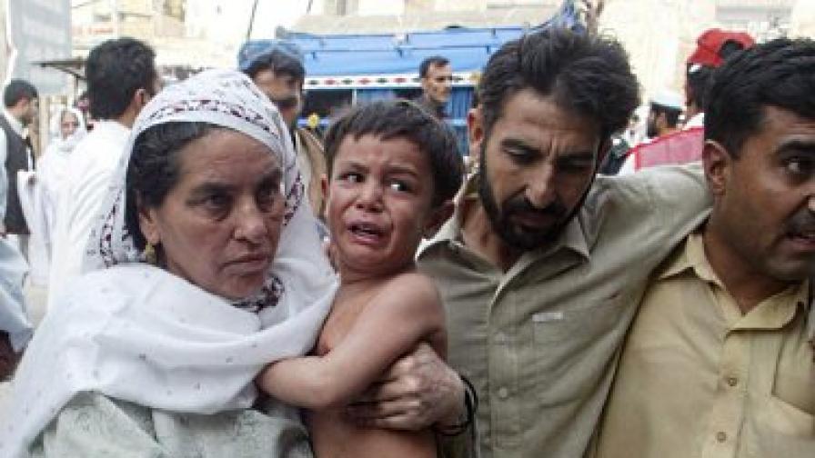 Над 50 жертви на атентат в Пакистан, 120 са ранени