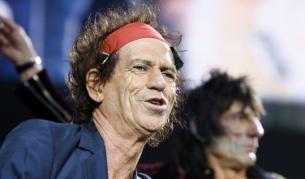 Кийт Ричардс ударил журналист?