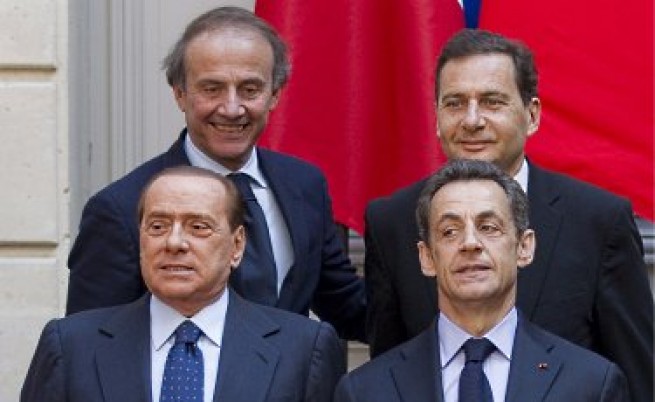 Оставки засилват кризата в италианското правителство