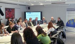 Бизнесът не съкращава, но и не влага в обучения