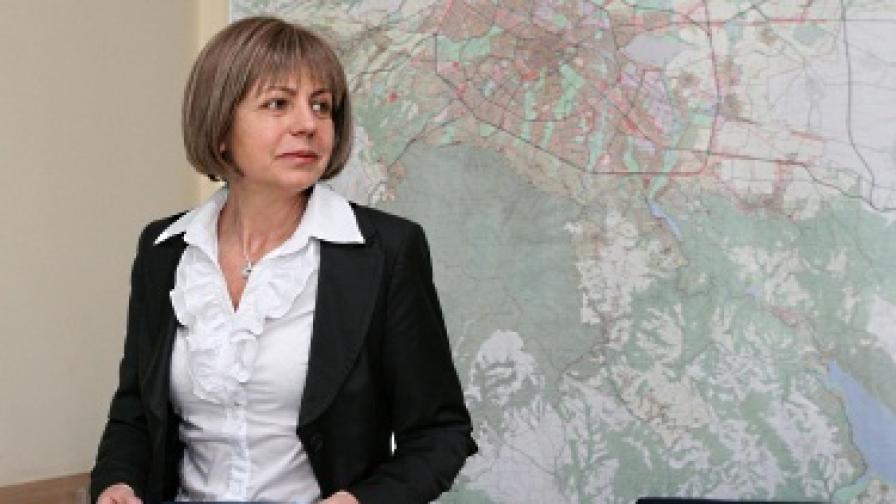 Фандъкова: Няма да се вдигат данъците в София