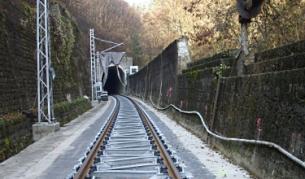 Какво да подарим на затънала държавна фирма?