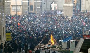 100 000 души протестираха в центъра на Рим