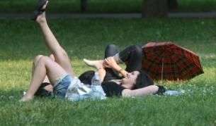 3 пъти по 4 почивни дни догодина