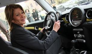 Екоминистърката: Бонусите ни са тройно по-малки