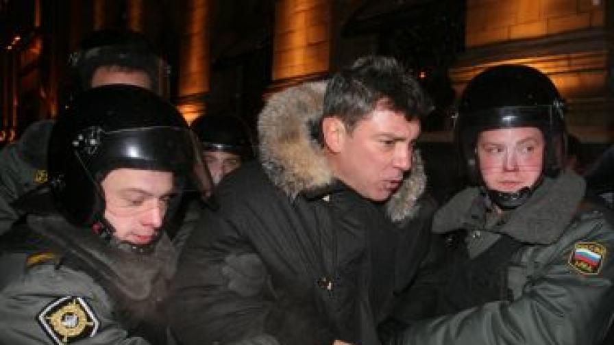 15 дни затвор за Борис Немцов