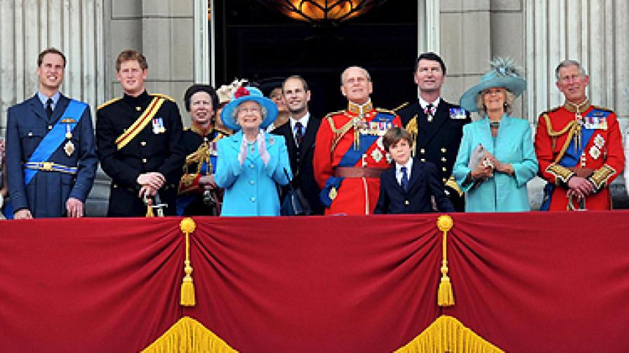 Британското кралско семейство се изолира от медиите