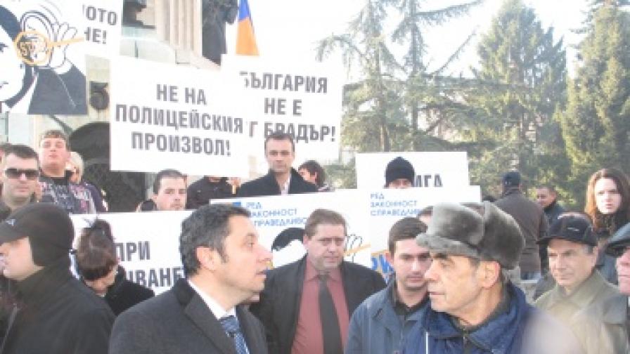 Костов: Борисов няма право да подслушва когото и да било