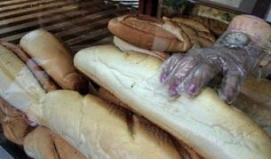 Няма защо рязко да поскъпват хлябът и олиото