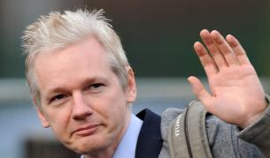 Джулиан Асандж: Кеф ми е да мъча банките