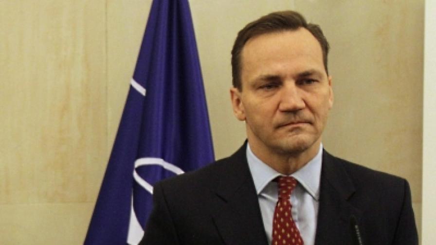 Полски министър: Беларус е европейската Куба