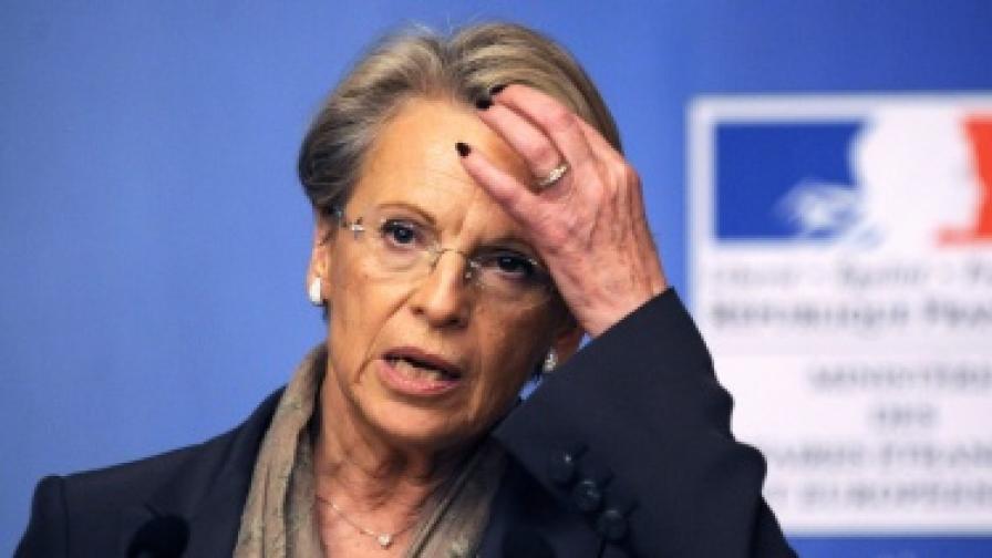 Скандалът с френската външна министърка се разраства  