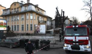 Сградата, в която се намира редакцията на в. "Галерия", е на ъгъла на бул. "Цариградско шосе" и ул. "Загоре