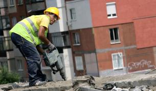 27% по-малко нови жилища през четвърто тримесечие на 2010 г.