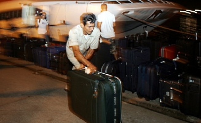 Продължава евакуацията на българи от Либия