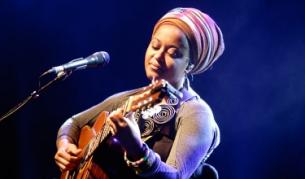 Сара Тавареш