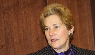 Българският посланик в САЩ Елена Поптодорова