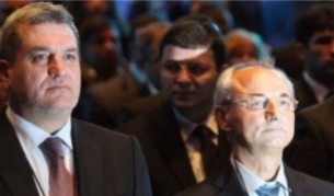 Касим Дал и Ахмед Доган, декември 2009 г.<br />