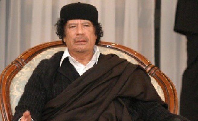 Либия: Кадафи няма да се оттегля 