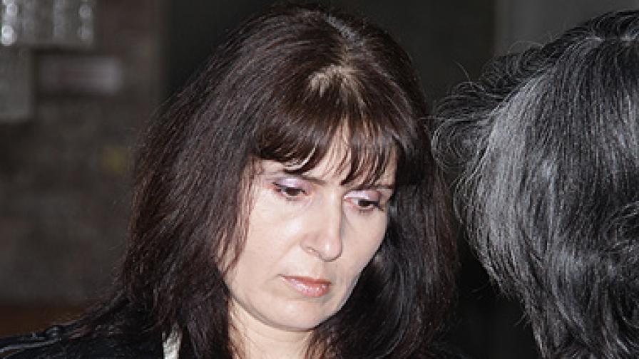 Поля Даскалова в съда през февруари 2011 г.