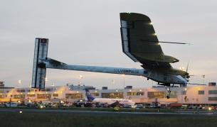 Проблемите, над които прелетя соларният самолет "Слънчев импулс"