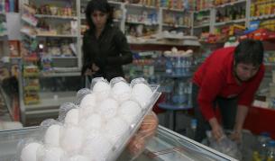 Найденов: Мамят клиенти с маломерни яйца и фалшива маркировка