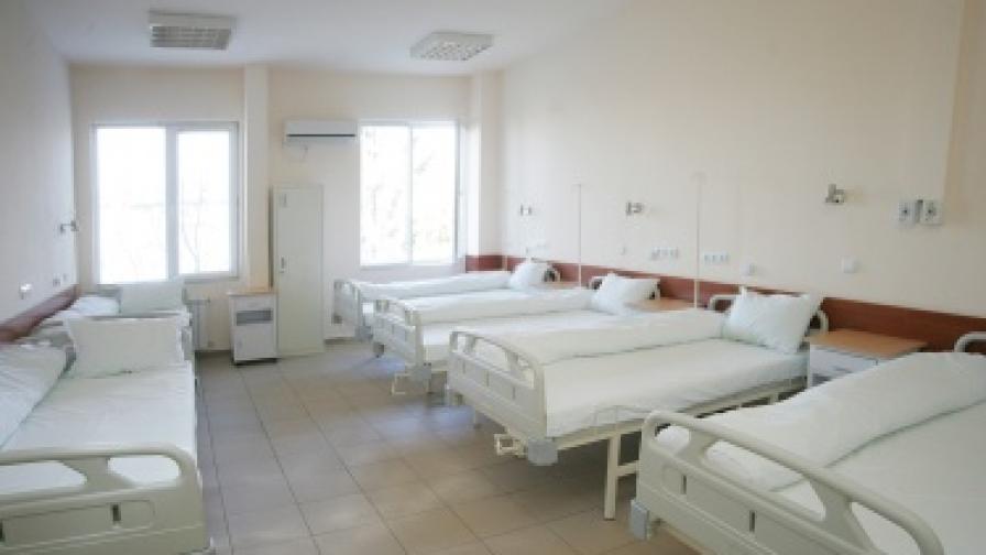 Дете, блъснато от мотоциклетистка без книжка, се бори за живота