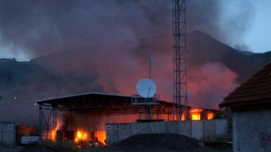 Опожареният на 28 юли граничен пункт Ярине на северната граница на Косово със Сърбия