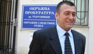 Юзеир Юзеиров пред Окръжната прокуратура в Търговище