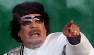 НАТО: Не знаем къде е Кадафи, не го и търсим
