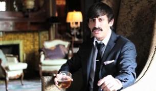 "Гугъл", моля, наеми М.Е.