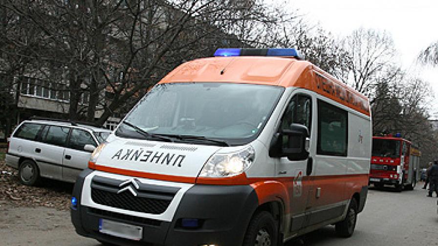 Трима загинали и четирима ранени при челен сблъсък в Бургас