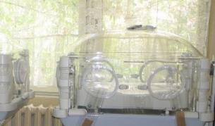 Бебе с тегло 480 грама е прието в АГ-болницата във Варна 