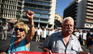 Гръцки пенсионери на протест