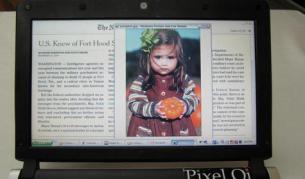 Дисплей показва цветна картина без подсветка