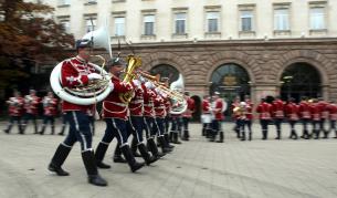 Почитаме Деня на народните будители