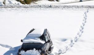 Снежни бури оставихa милиони американци без ток