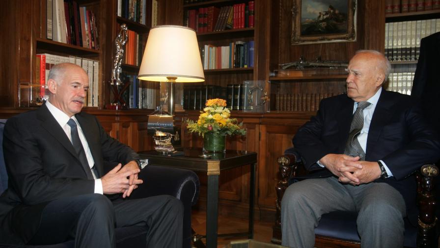 Папандреу: Почват консултации за кабинет на консенсуса
