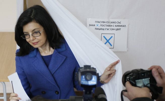 Кунева: Ще го кажа и върху Библия - не съм се срещала с Лютви Местан