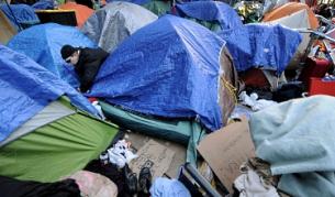 Протестиращите вече си направиха лагер, но новите палатки ще са много по-топли