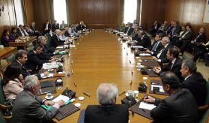 Гръцкият кабинет, преди да подаде оставка