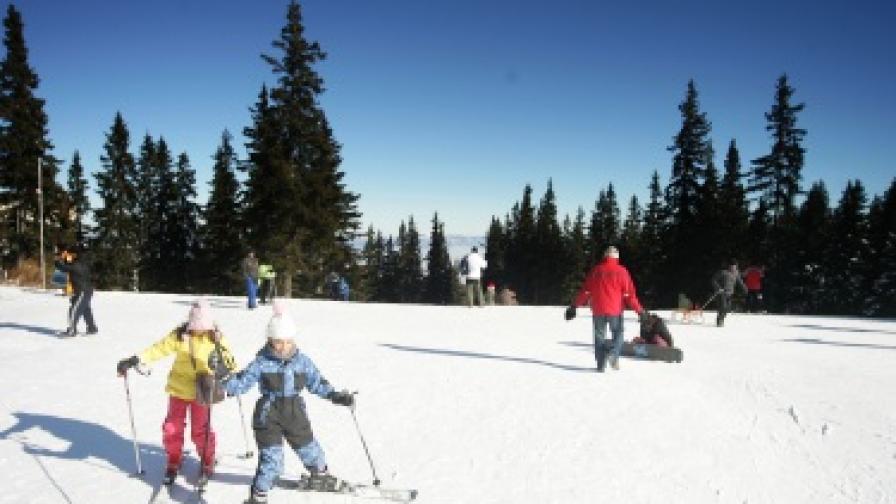 "Дейли мейл" хвали ски курортите ни
