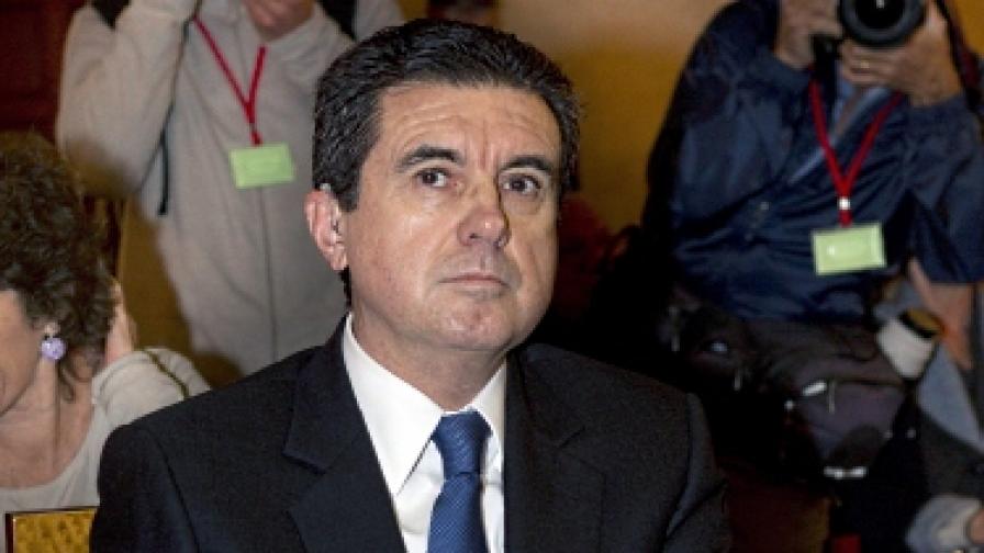 Бивш испански министър беше изправен пред съда по обвинения в корупция